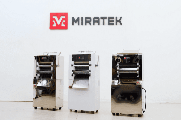 Видеообзор лапшерезательных тестораскаточных машин для крутого теста Miratek KX и Miratek KL